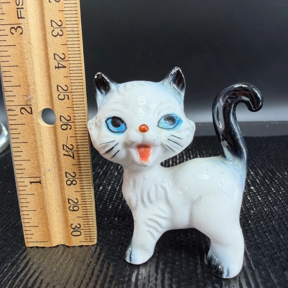 Vintage Ceramic Kitten Figurine Blue Eyes‎ Black Tail White Cat Miniature 2 inch